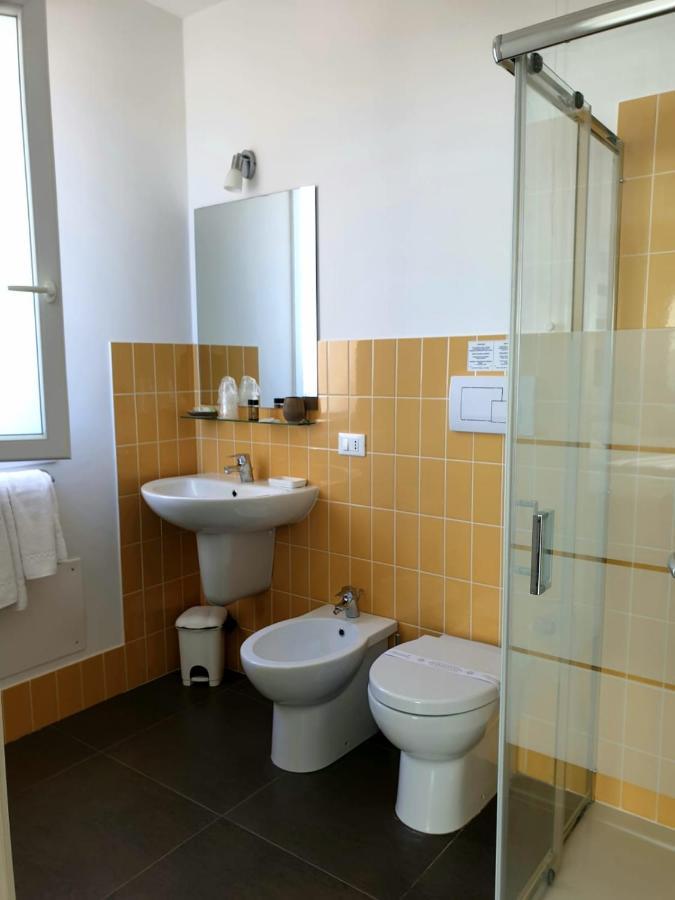 קיארמונטה גולפי Hotel Grel מראה חיצוני תמונה