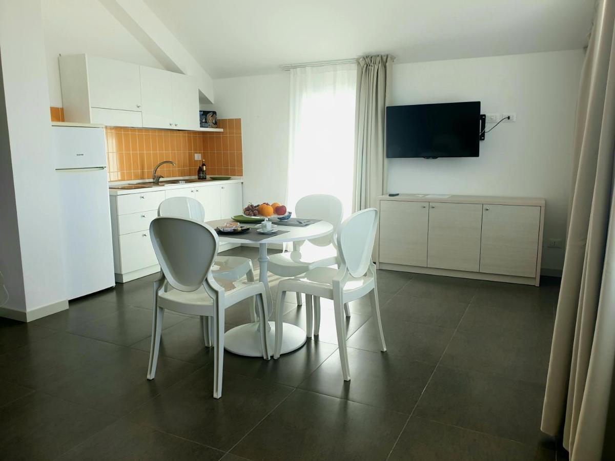 קיארמונטה גולפי Hotel Grel מראה חיצוני תמונה